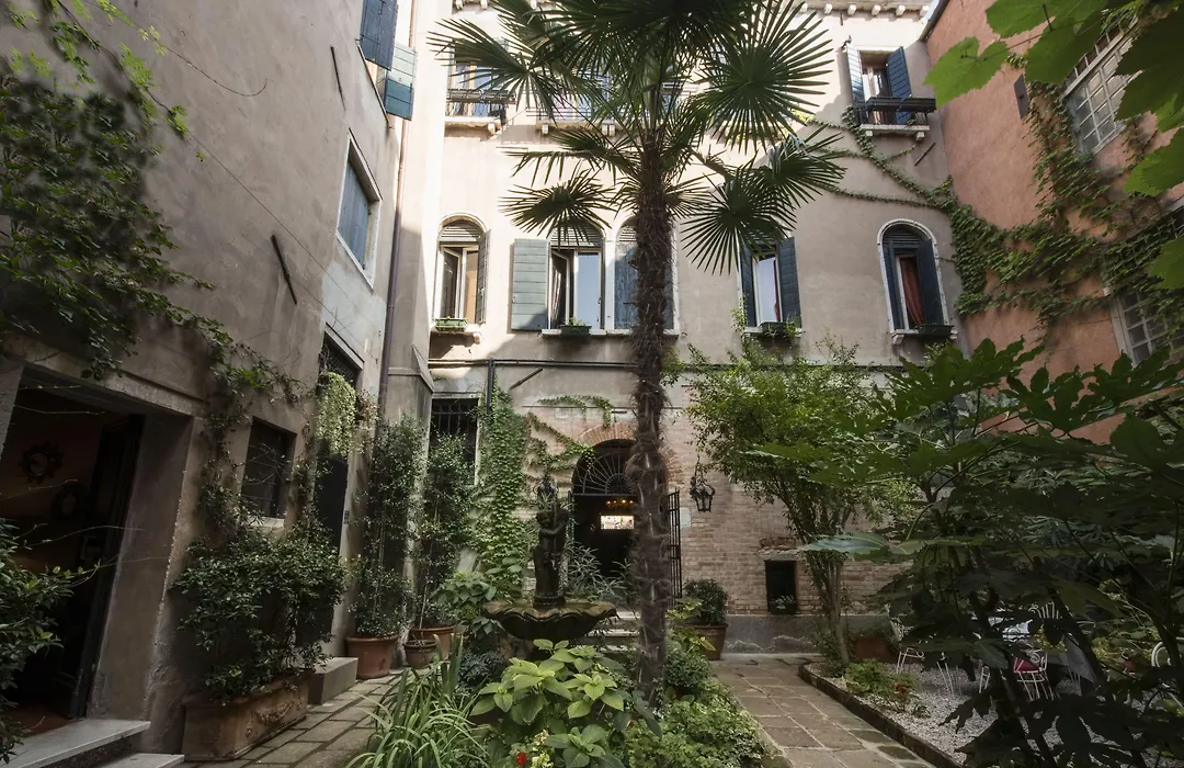La Residenza 818-1